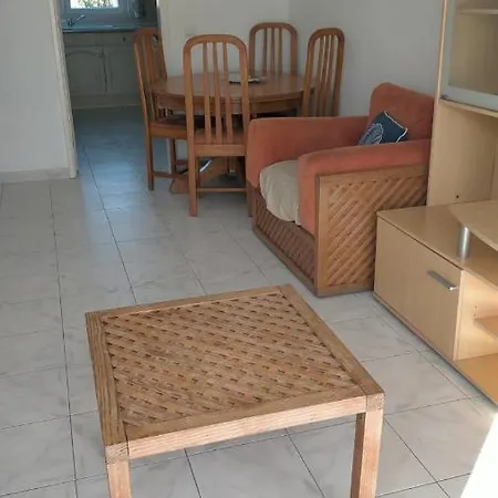Great Flat Heated Indoor Pool Jacuzzi N 29 * 波尔蒂芒